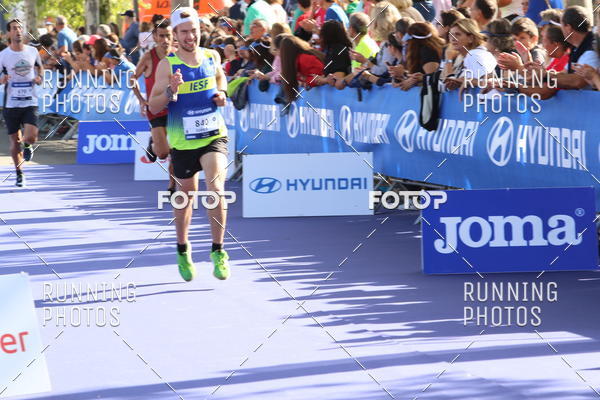 Buy your photos of the eventMeia Maratona Porto 2019 on Fotop