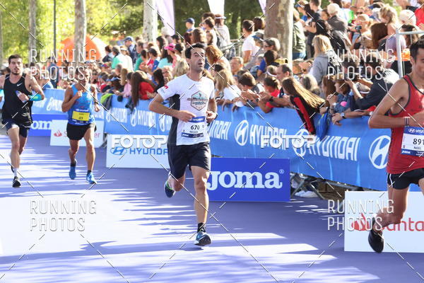 Buy your photos of the eventMeia Maratona Porto 2019 on Fotop