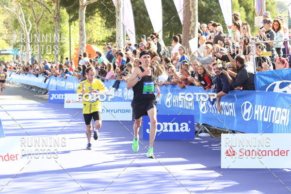 Buy your photos of the eventMeia Maratona Porto 2019 on Fotop