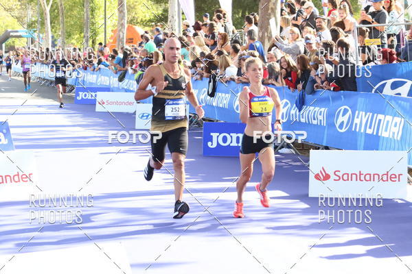 Buy your photos of the eventMeia Maratona Porto 2019 on Fotop