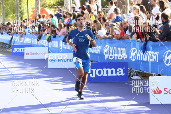 Buy your photos of the eventMeia Maratona Porto 2019 on Fotop