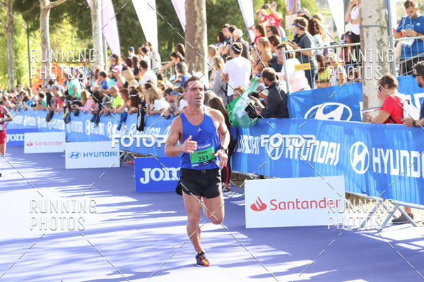 Buy your photos of the eventMeia Maratona Porto 2019 on Fotop