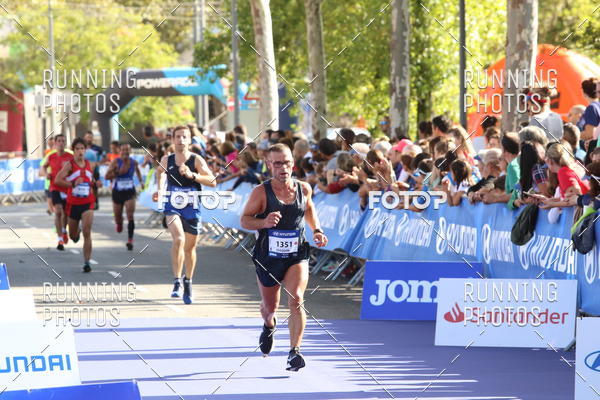 Buy your photos of the eventMeia Maratona Porto 2019 on Fotop