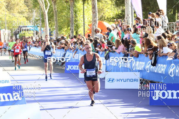 Buy your photos of the eventMeia Maratona Porto 2019 on Fotop