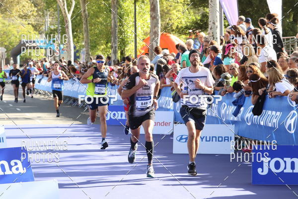 Buy your photos of the eventMeia Maratona Porto 2019 on Fotop