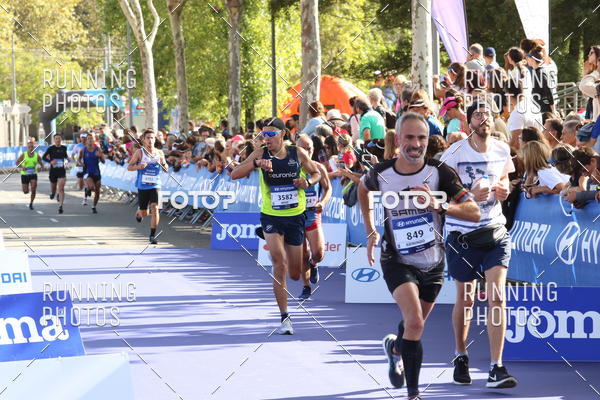 Buy your photos of the eventMeia Maratona Porto 2019 on Fotop