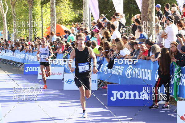 Buy your photos of the eventMeia Maratona Porto 2019 on Fotop