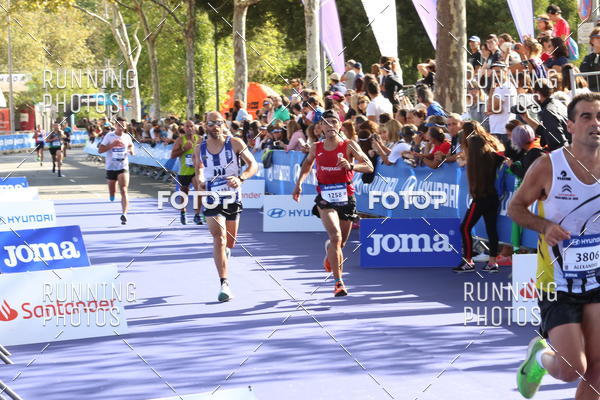 Buy your photos of the eventMeia Maratona Porto 2019 on Fotop