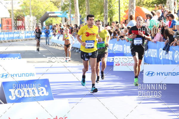 Buy your photos of the eventMeia Maratona Porto 2019 on Fotop