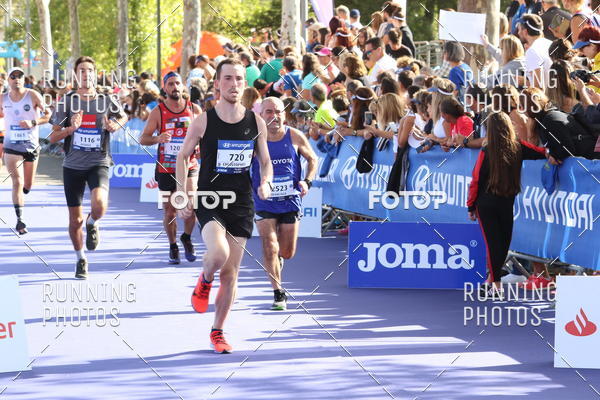 Buy your photos of the eventMeia Maratona Porto 2019 on Fotop