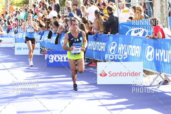 Buy your photos of the eventMeia Maratona Porto 2019 on Fotop