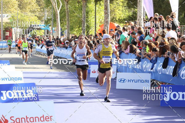 Buy your photos of the eventMeia Maratona Porto 2019 on Fotop