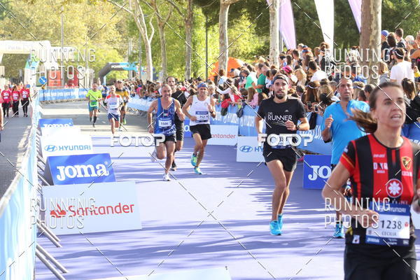 Buy your photos of the eventMeia Maratona Porto 2019 on Fotop