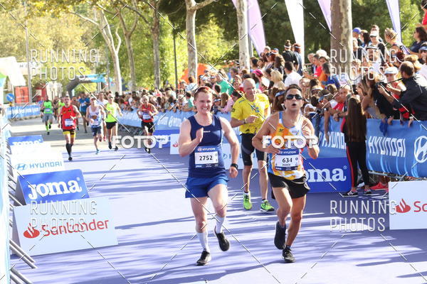 Buy your photos of the eventMeia Maratona Porto 2019 on Fotop