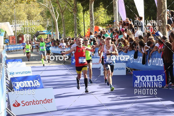 Buy your photos of the eventMeia Maratona Porto 2019 on Fotop