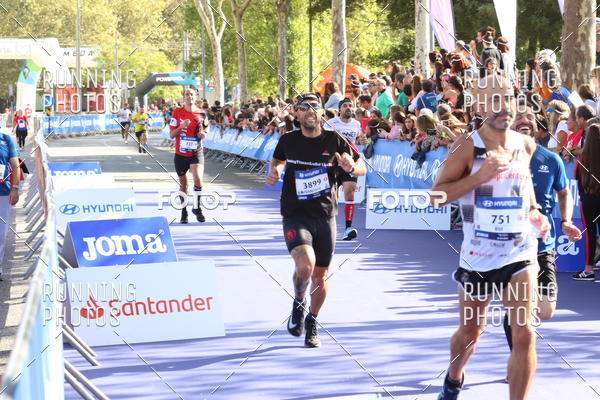 Buy your photos of the eventMeia Maratona Porto 2019 on Fotop