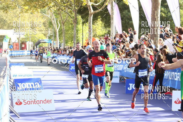 Buy your photos of the eventMeia Maratona Porto 2019 on Fotop