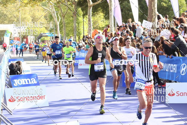 Buy your photos of the eventMeia Maratona Porto 2019 on Fotop