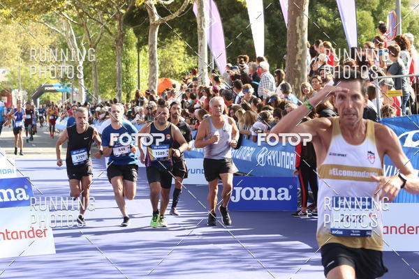 Buy your photos of the eventMeia Maratona Porto 2019 on Fotop