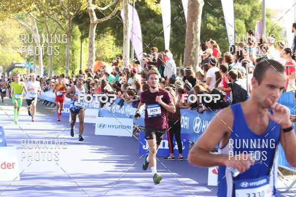 Buy your photos of the eventMeia Maratona Porto 2019 on Fotop