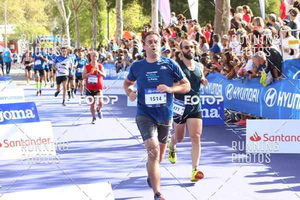 Buy your photos of the eventMeia Maratona Porto 2019 on Fotop