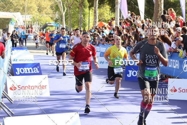 Buy your photos of the eventMeia Maratona Porto 2019 on Fotop