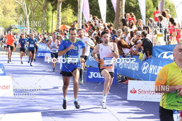 Buy your photos of the eventMeia Maratona Porto 2019 on Fotop