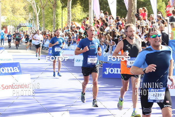Buy your photos of the eventMeia Maratona Porto 2019 on Fotop