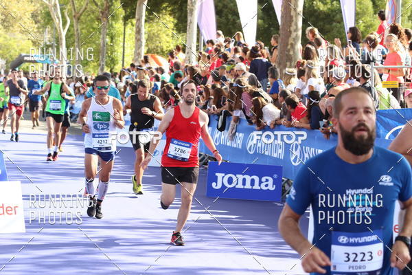 Buy your photos of the eventMeia Maratona Porto 2019 on Fotop