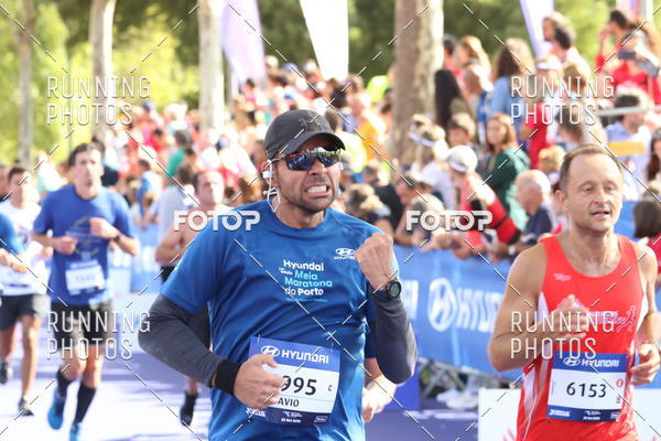 Buy your photos of the eventMeia Maratona Porto 2019 on Fotop
