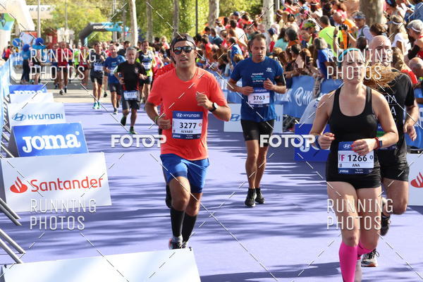 Buy your photos of the eventMeia Maratona Porto 2019 on Fotop