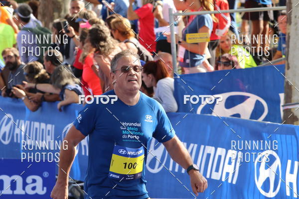Buy your photos of the eventMeia Maratona Porto 2019 on Fotop
