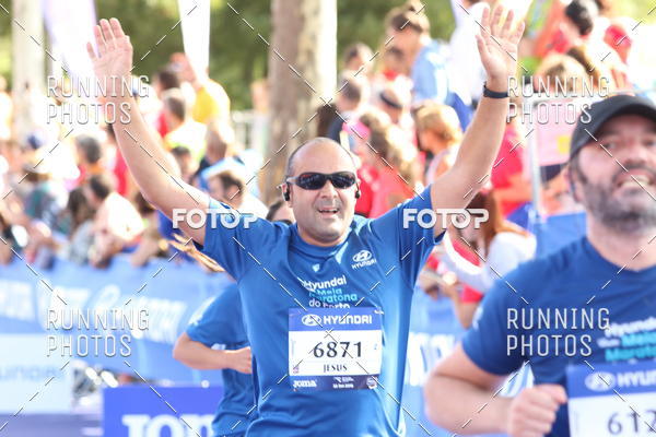 Buy your photos of the eventMeia Maratona Porto 2019 on Fotop