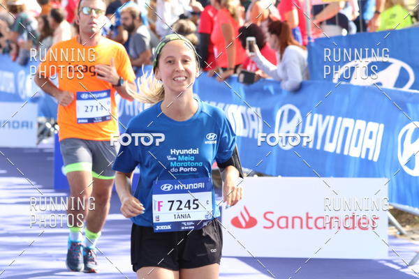 Buy your photos of the eventMeia Maratona Porto 2019 on Fotop