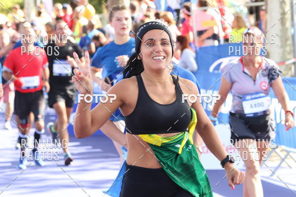 Buy your photos of the eventMeia Maratona Porto 2019 on Fotop