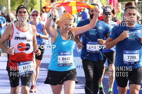 Buy your photos of the eventMeia Maratona Porto 2019 on Fotop