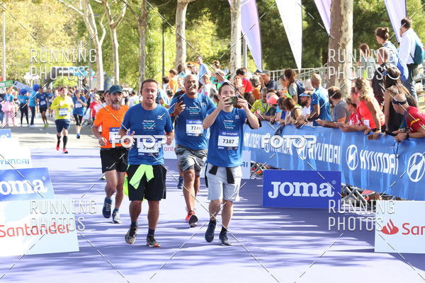 Buy your photos of the eventMeia Maratona Porto 2019 on Fotop