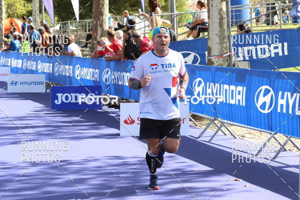 Buy your photos of the eventMeia Maratona Porto 2019 on Fotop