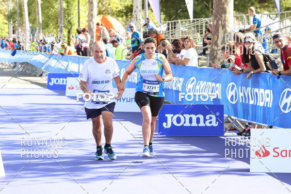 Buy your photos of the eventMeia Maratona Porto 2019 on Fotop