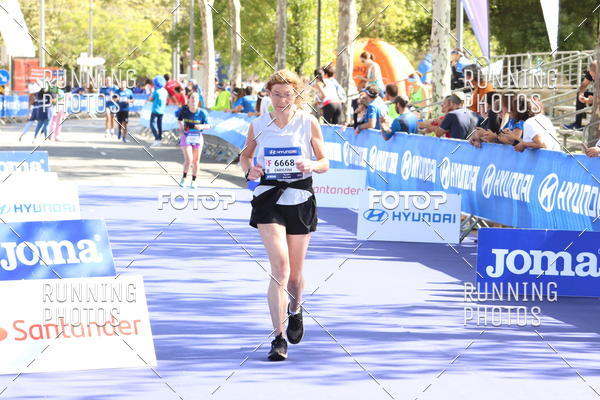 Buy your photos of the eventMeia Maratona Porto 2019 on Fotop