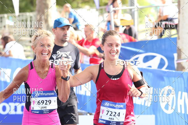 Buy your photos of the eventMeia Maratona Porto 2019 on Fotop