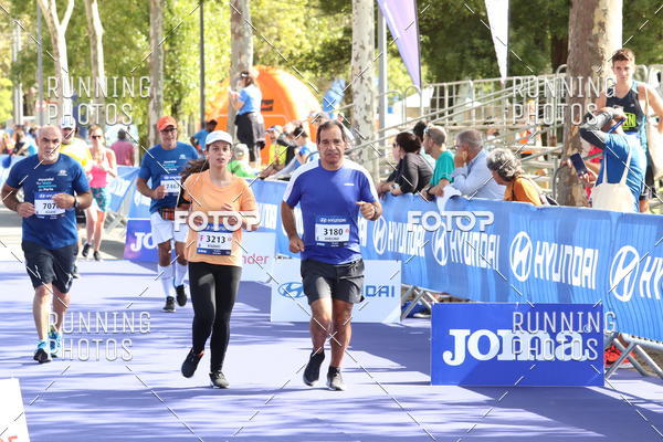 Buy your photos of the eventMeia Maratona Porto 2019 on Fotop