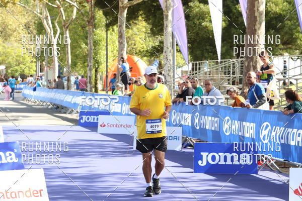 Buy your photos of the eventMeia Maratona Porto 2019 on Fotop