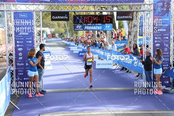 Buy your photos of the eventMeia Maratona Porto 2019 on Fotop