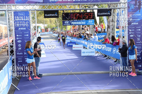 Buy your photos of the eventMeia Maratona Porto 2019 on Fotop