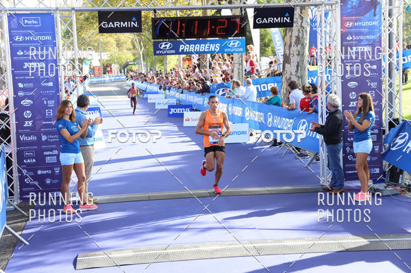 Buy your photos of the eventMeia Maratona Porto 2019 on Fotop