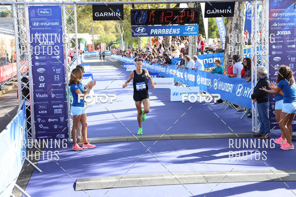 Buy your photos of the eventMeia Maratona Porto 2019 on Fotop