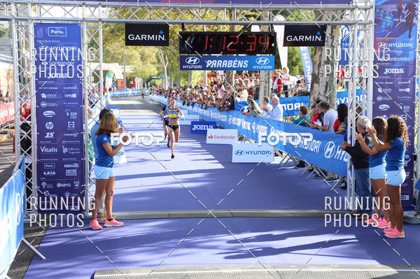 Buy your photos of the eventMeia Maratona Porto 2019 on Fotop
