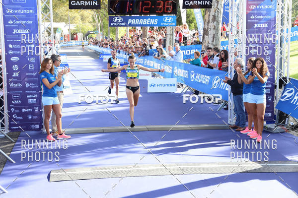 Buy your photos of the eventMeia Maratona Porto 2019 on Fotop
