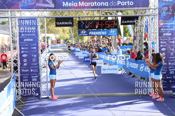 Buy your photos of the eventMeia Maratona Porto 2019 on Fotop